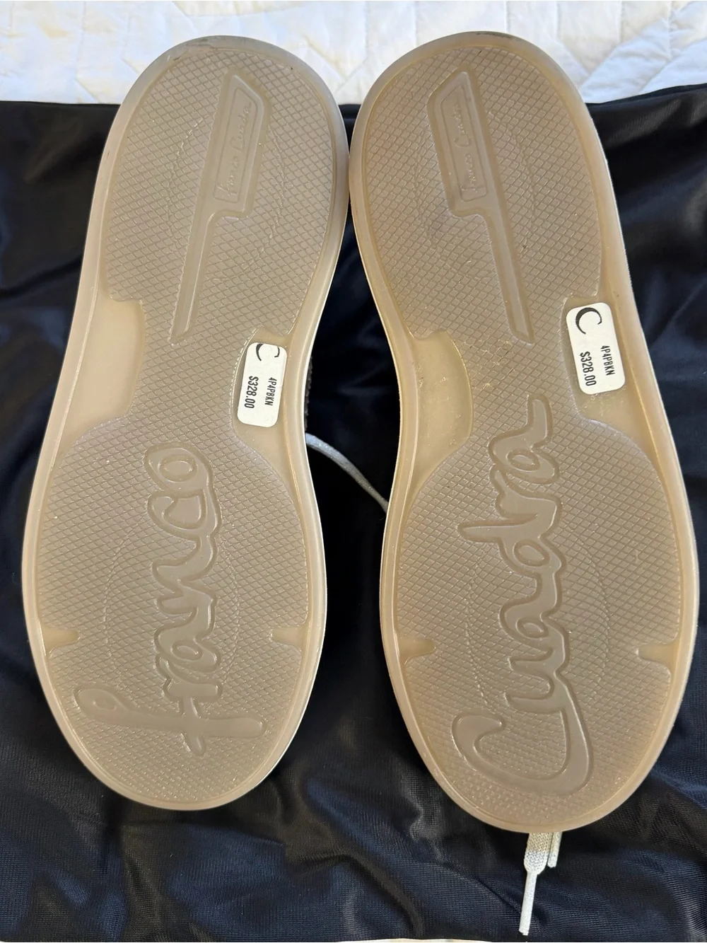 Franco Cuadro neutral beige